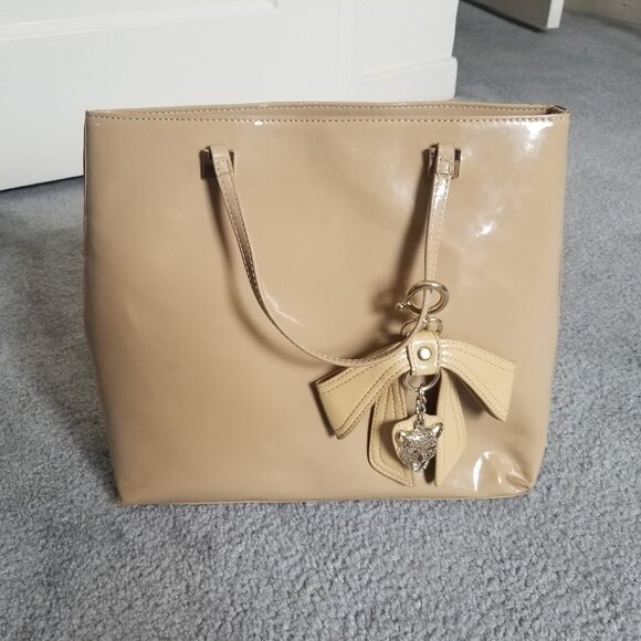 Ivanka Trump Beige Shiny Handbag with Detachable Keychain - Picture 16 of 16